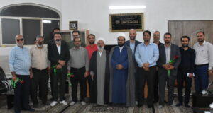 نشست صمیمی مسئولین موکب های عید غدیر با امام جمعه محترم